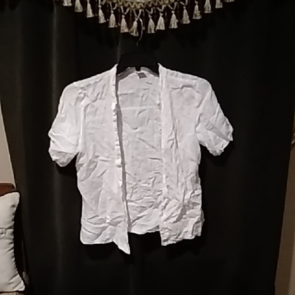 Elegant White Women's Blouse